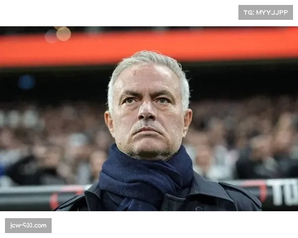 穆里尼奥欧冠战术调整，三后卫体系或成关键变量